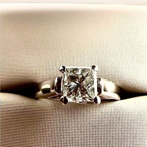 Elegant White Gold Diamond Engagement Ring